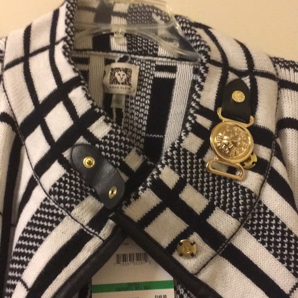 Anne Klein Jackets & Blazers - Anne Klein white/black gold accent cape